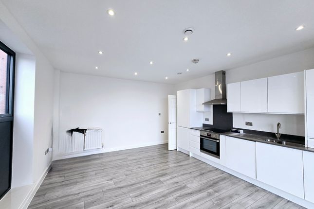 702, Woolwich Road, London photo 4