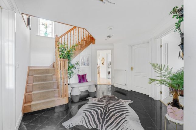 22, Bridgnorth Drive, Milton Keynes photo 2
