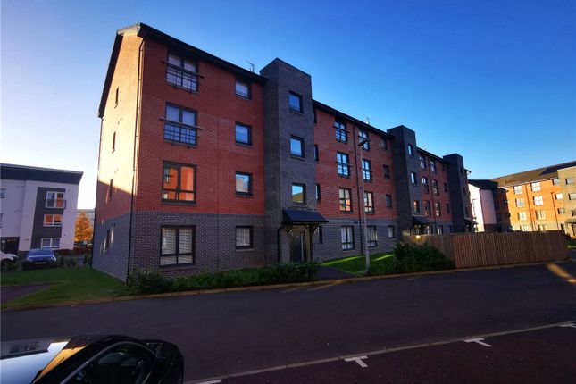 Thumbnail Flat for sale in Lapwing Drive, Renfrew