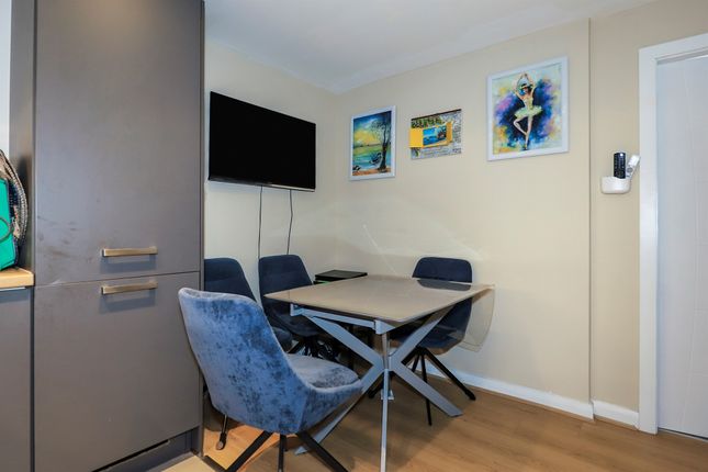 41, Belvedere Residence, Chapel Ash, Wolverhampton photo 4