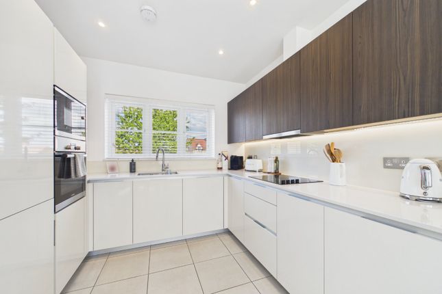41, Meadowsweet Lane, Warfield photo 4
