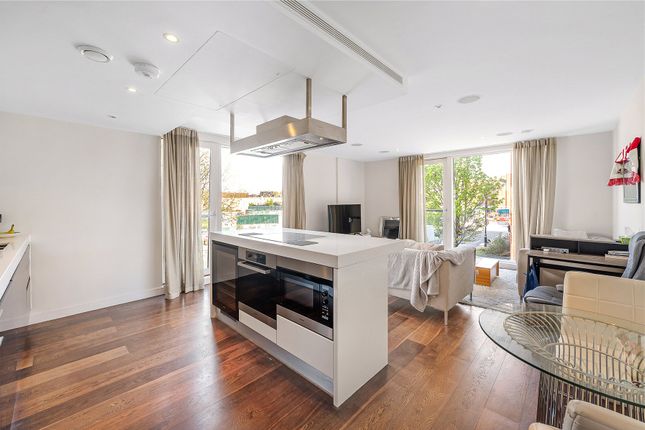 Thumbnail Flat for sale in Gatliff Road, London