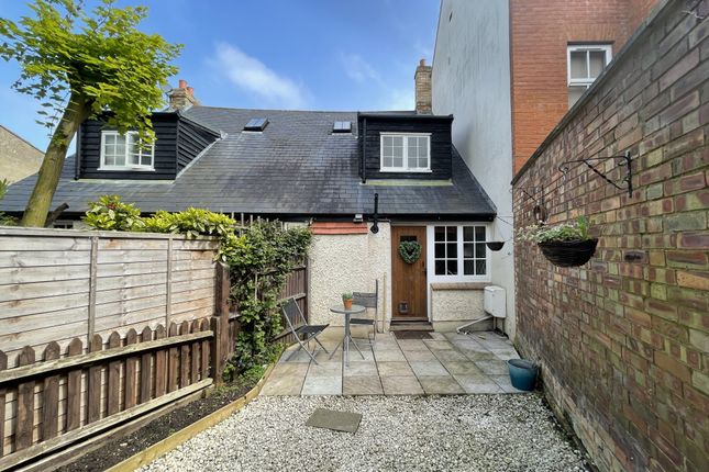 Cottage for sale in Sun Street, Biggleswade