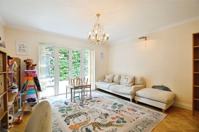 Little Darband,, Blackdown Avenue, Surrey photo 4