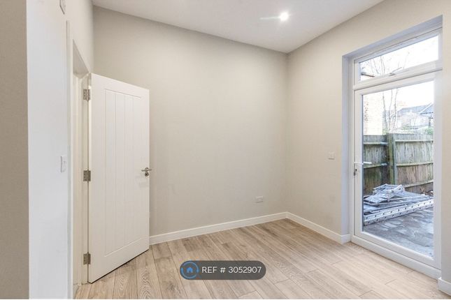 Flat   Billington Road, London photo 5