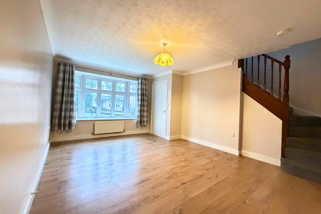 10 Middleham Moor, Leeds photo 3