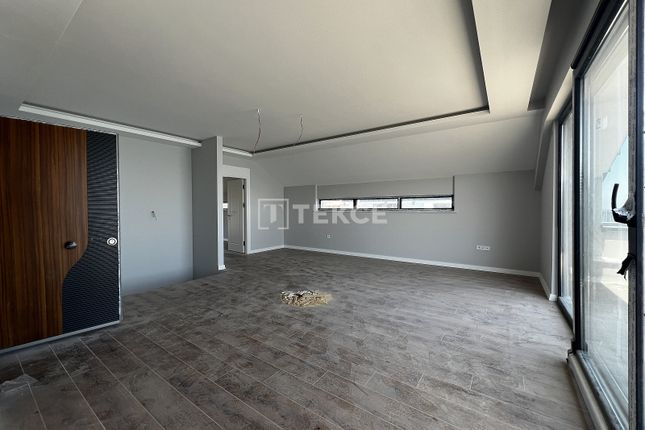 Apartment for sale in Yalıncak, Ortahisar, Trabzon, Türkiye