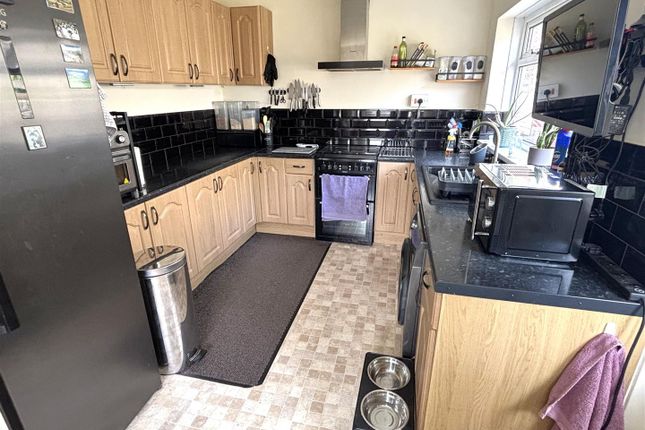 27, Alder Road, Tavistock photo 4
