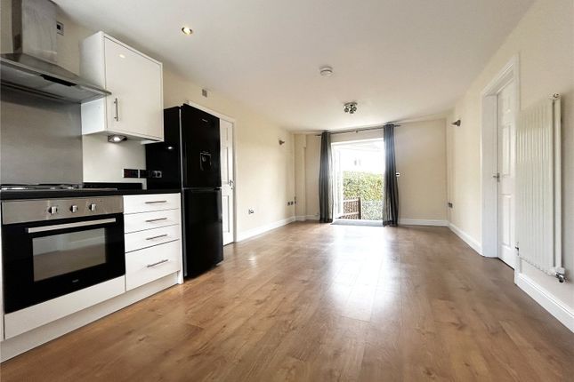 13a, Devereaux Crescent, Stroud photo 3