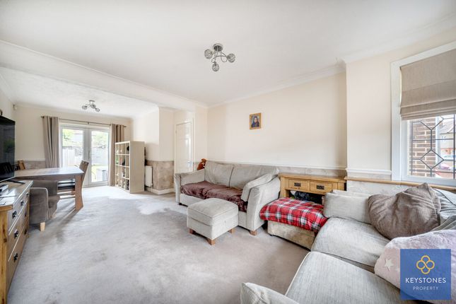 82, Carter Drive, Collier Row photo 2