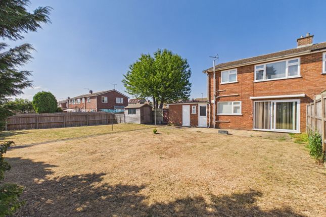 10, Danes Close, Stowmarket photo 2