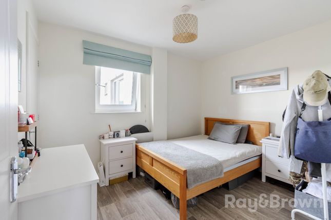 76 Jim Driscoll Way, Cardiff photo 2