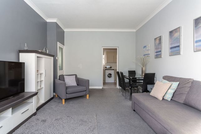 19, Chain Pier House, Brighton photo 4
