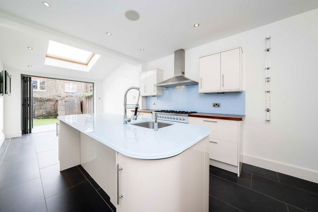 88, St. Albans Avenue, London photo 4