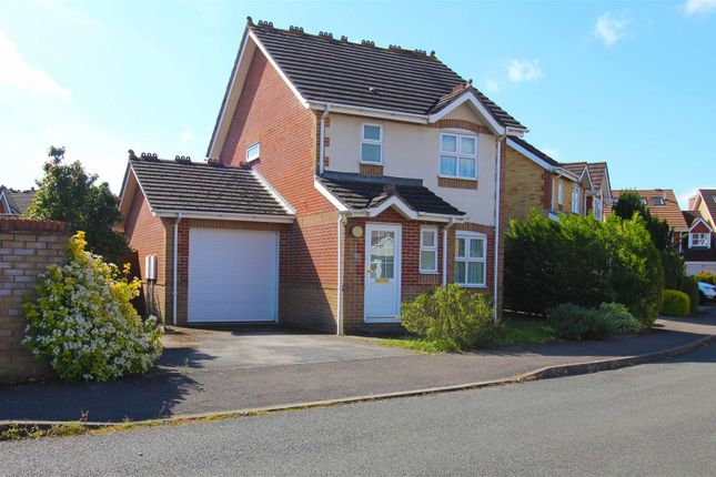 Detached house for sale in Hadleigh Drive, Belmont, Sutton
