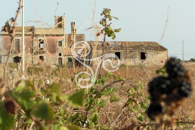 Villa for sale in Isola, Sicily, Italy