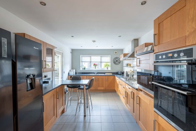 33 Denbigh Circle, Rhyl photo 4