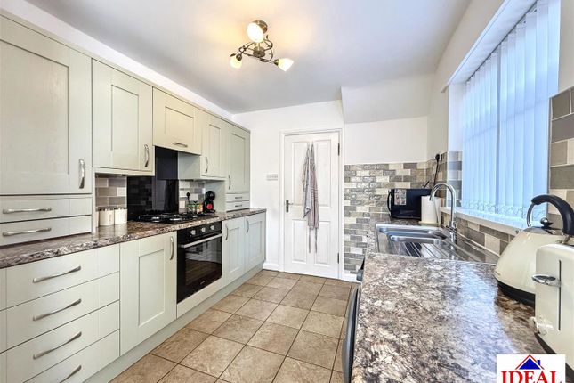 5, Shelley Rise, Doncaster photo 3