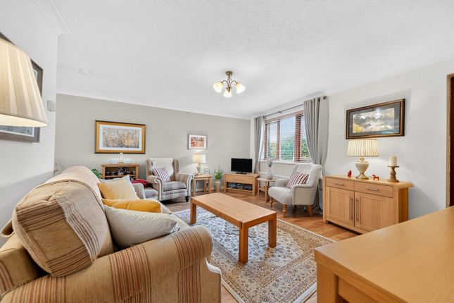 38, Dundonald Crescent, Lanarkshire photo 4
