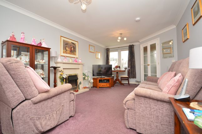 25 Dickens Court, Harold Road, Margate photo 2