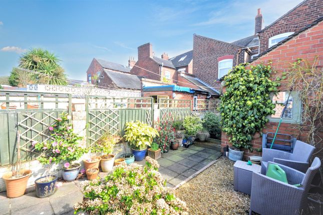 64, Oulton Road, Stone photo 4