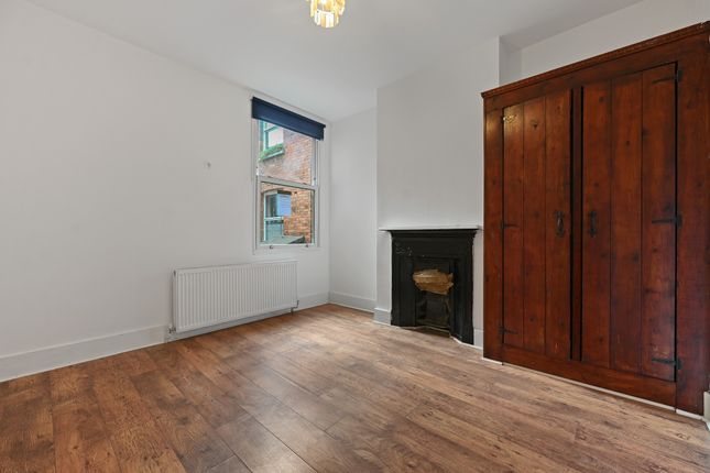 Langton Road, London photo 4