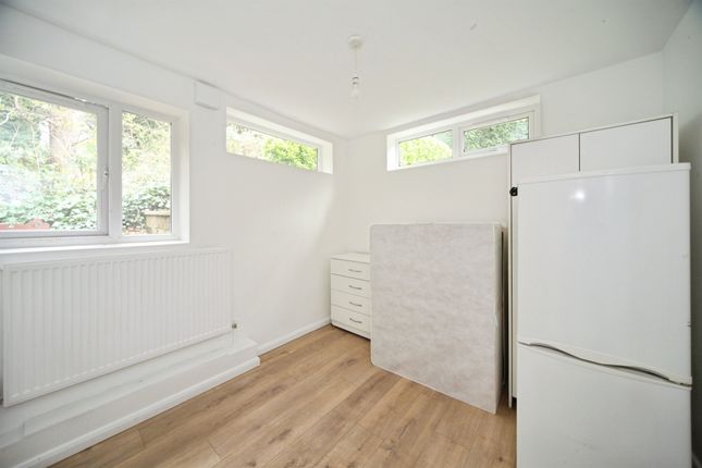 164, Hitchin Road, Luton photo 3