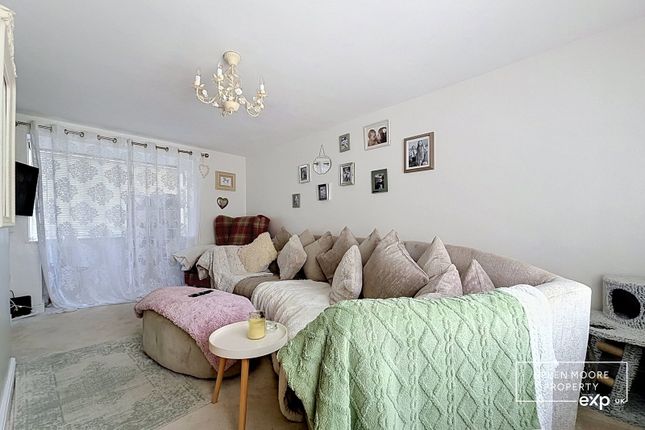 152, Pendeen Crescent, Plymouth photo 4