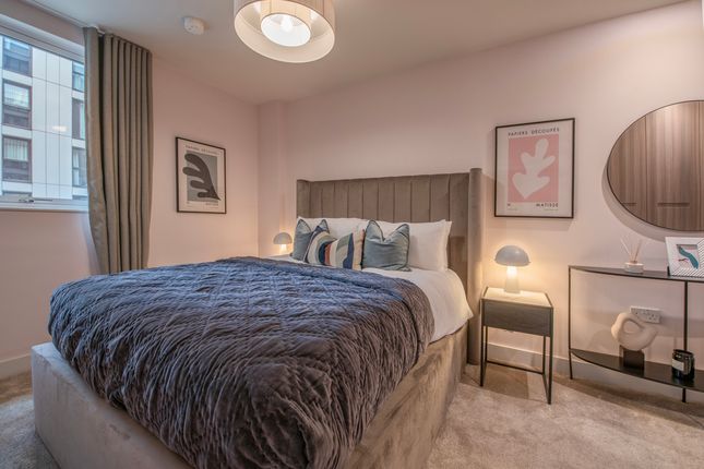 1001 Rhodes East, Quarry Hill, Leeds photo 4