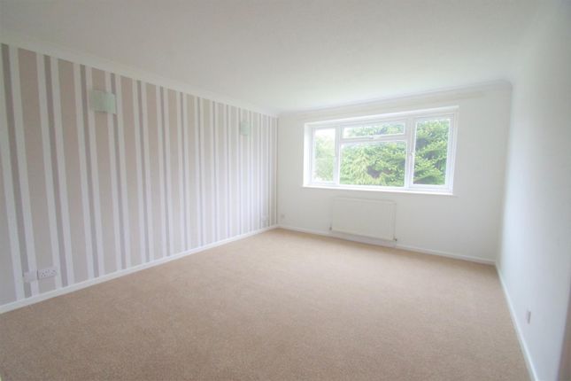 Flat 2 Florence Court, Sandown Road, Isle of Wight photo 2