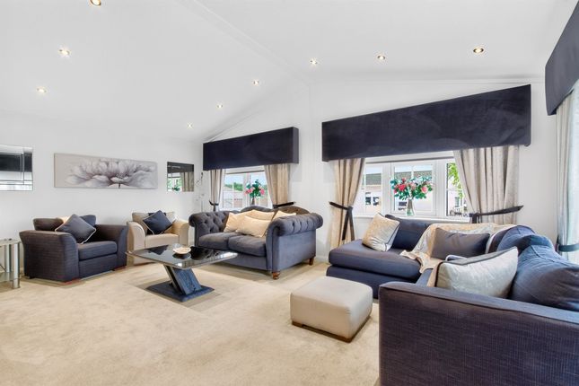 22, Cedar Crescent, Glasgow photo 4
