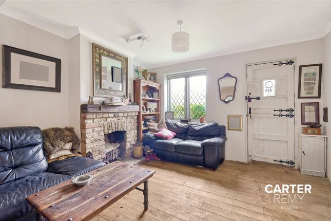 End terrace house for sale in Heath Road, Grays