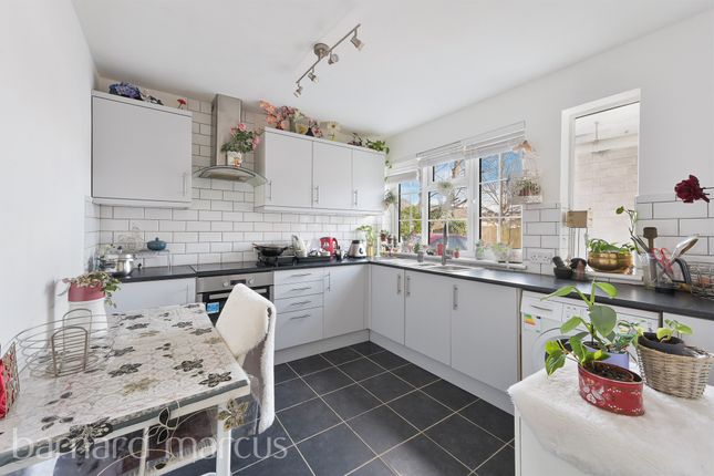 Terraced house for sale in Beulah Road, Sutton