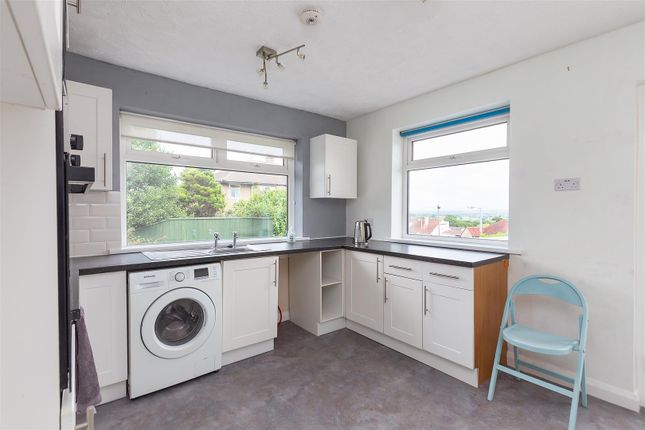 28, Walker Grove, Morecambe photo 4