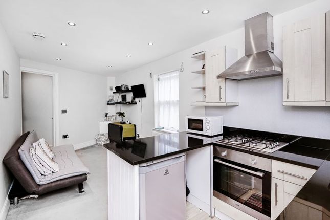 13c, Nelson Road, Twickenham photo 2