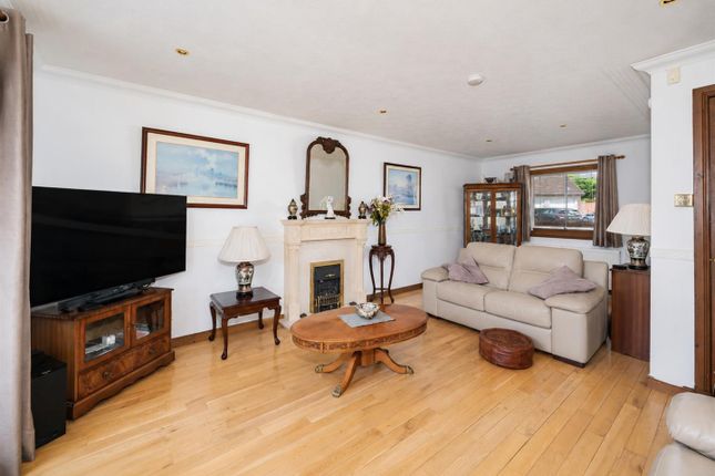 5, Atholl Glen Yard, Dundee photo 4