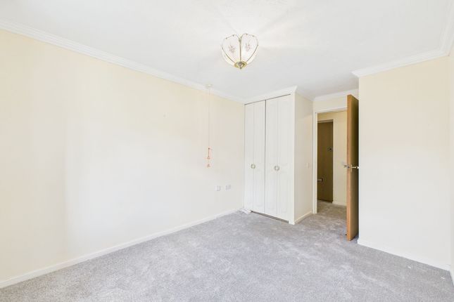 3 Juniper Court Neal Close, Northwood photo 4