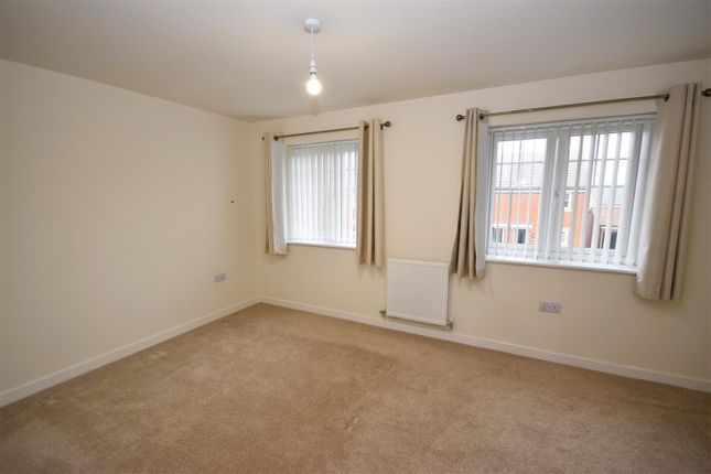 11, Reed Close, Durham photo 5