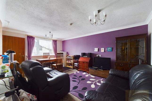 17 Sweetbriar House, Chapel Hay Lane, Gloucester photo 2