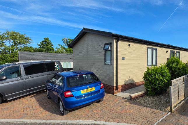 2-bed caravan on 3 Meadow View, -, Plymouth, £170,000