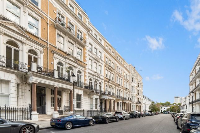 2-bed house on De Vere Gardens Kensington, Kensington Gate, £5,308/mo