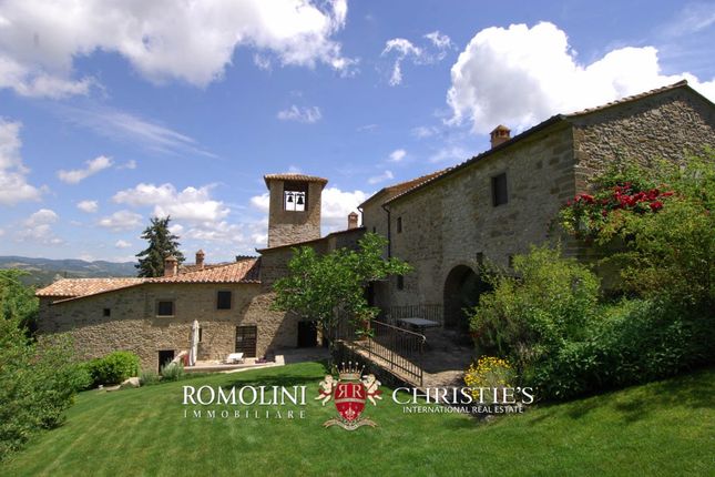 Leisure/hospitality for sale in Pietralunga, Umbria, Italy