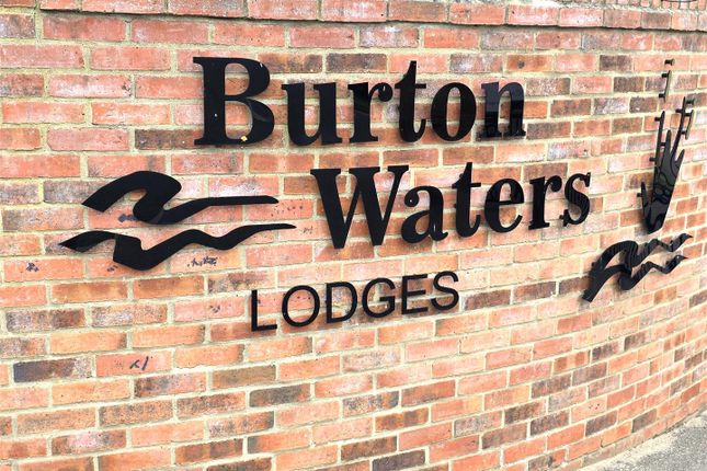 8, Burton Waters Lodge, Woodcock Lane, Lincoln photo 2