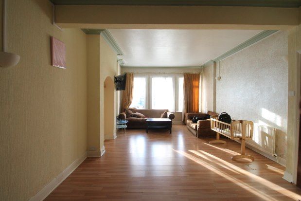 Thumbnail Property to rent in Colliers Water Lane, Thornton Heath