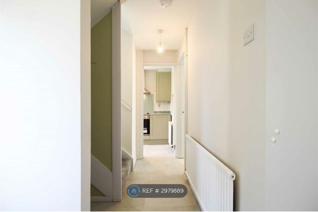 Arran Close, Cambridge photo 3