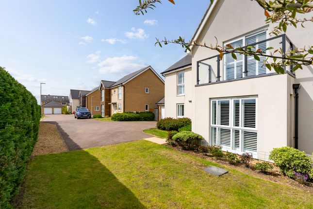 7 Whirlwind Close, Cambridge photo 4