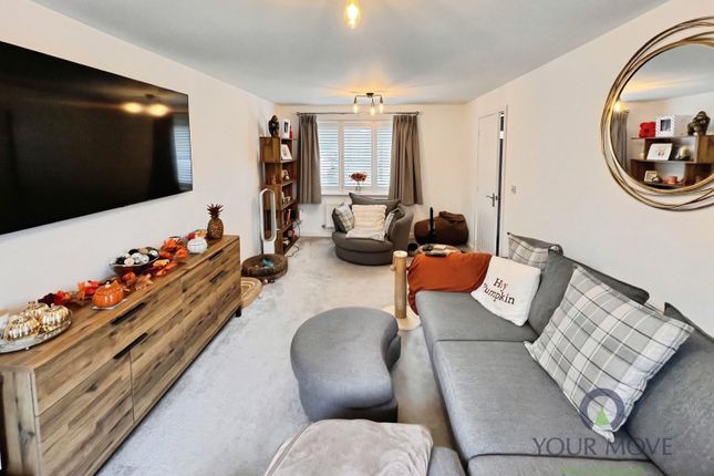 4, Beacon Close, Burton-on-Trent photo 3