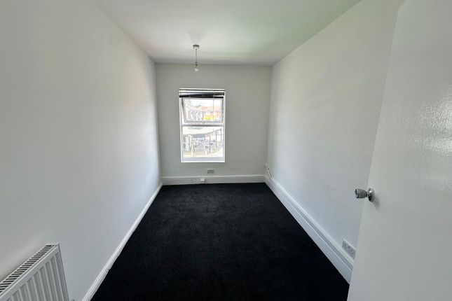 610a, Hitchin Road, Luton photo 2