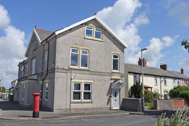 Thumbnail Maisonette to rent in Carr Road, Thornton-Cleveleys
