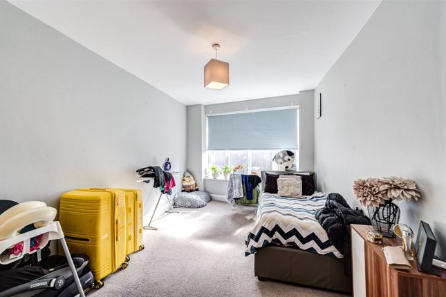 Flat for sale in North Street, Worthing, West Sussex